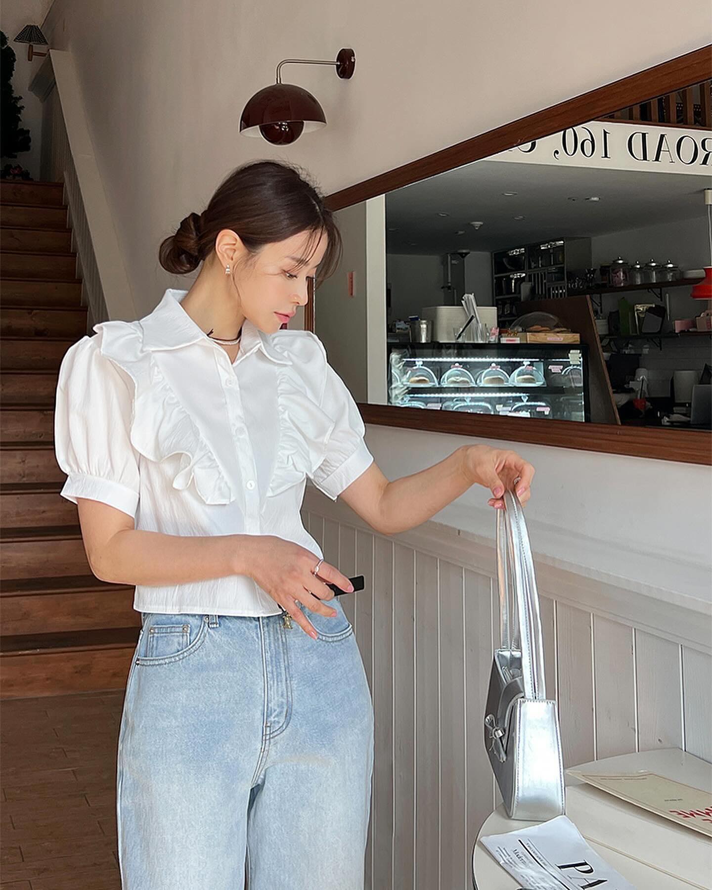 Nên mặc gì khi búi tóc để ghi điểm về cả nhan sắc lẫn phong cách?-5