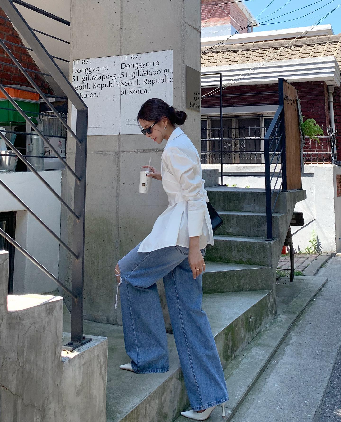 Nên mặc gì khi búi tóc để ghi điểm về cả nhan sắc lẫn phong cách?-7