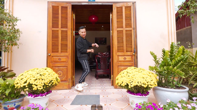 Thu nhập tính bằng nhịp thở: Độ Mixi sở hữu biệt thự 7 tầng giá triệu đô, thêm cơ ngơi ở Cao Bằng hoành tráng không kém-19