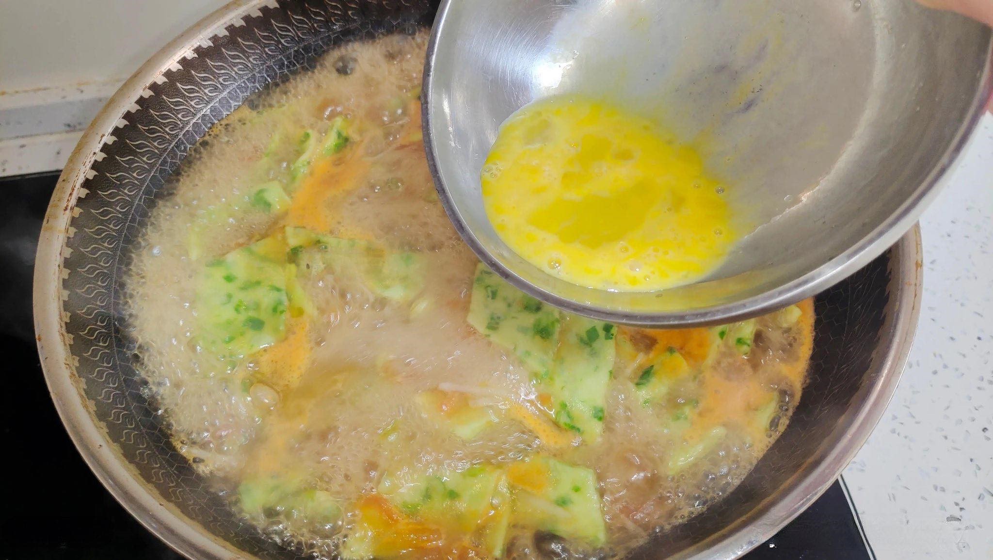 Nấu món ăn độc đáo vừa có thể làm canh hoặc dùng như món chính ngon miệng lại tốt cho sức khỏe-8