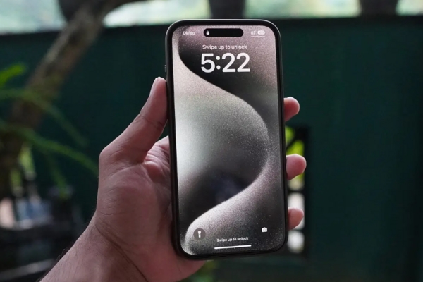 Cửa kính ô tô bị kẹt vào ngày nồm ẩm, phải làm sao?-2