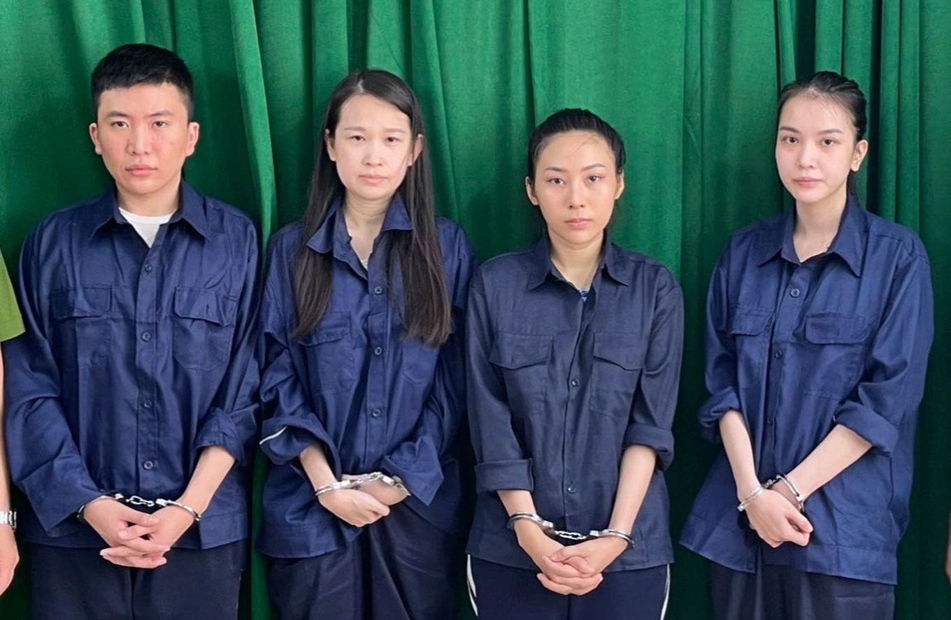 Khởi tố 4 người trong đường dây mại dâm, kích dục cho quý ông, quý bà-1