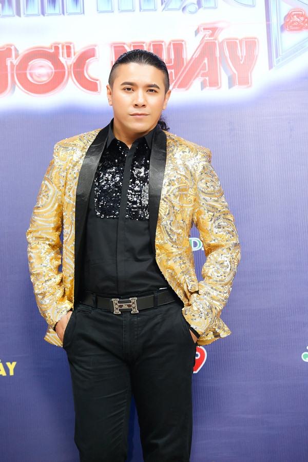 Ngoại hình gây lo lắng hiện tại của Kasim Hoàng Vũ: Sụt 15kg, bị biến dạng gương mặt vì 1 căn bệnh-8