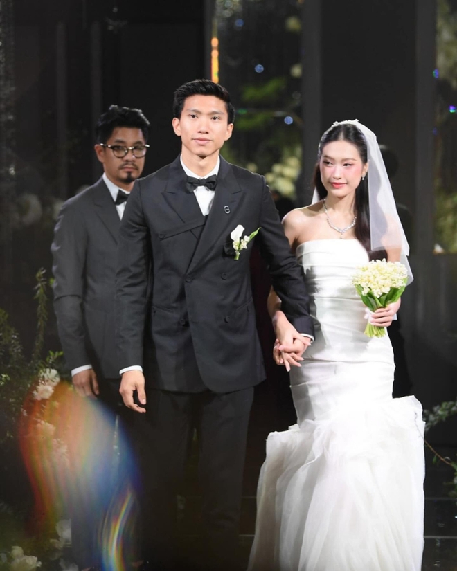 Cùng nhận câu hỏi về nóc nhà, Doãn Hải My trả lời thể hiện EQ cao, còn Chu Thanh Huyền thì sao?-2