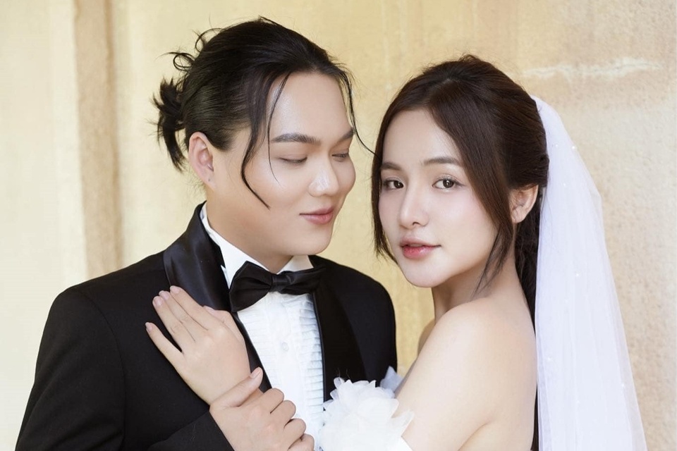 Thấy gì từ đám cưới giả của Phạm Thoại?-1