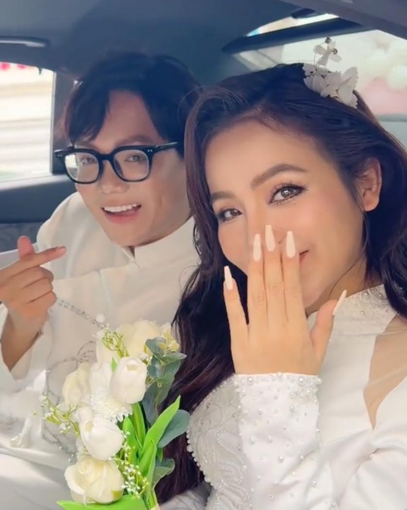 Thấy gì từ đám cưới giả của Phạm Thoại?-2