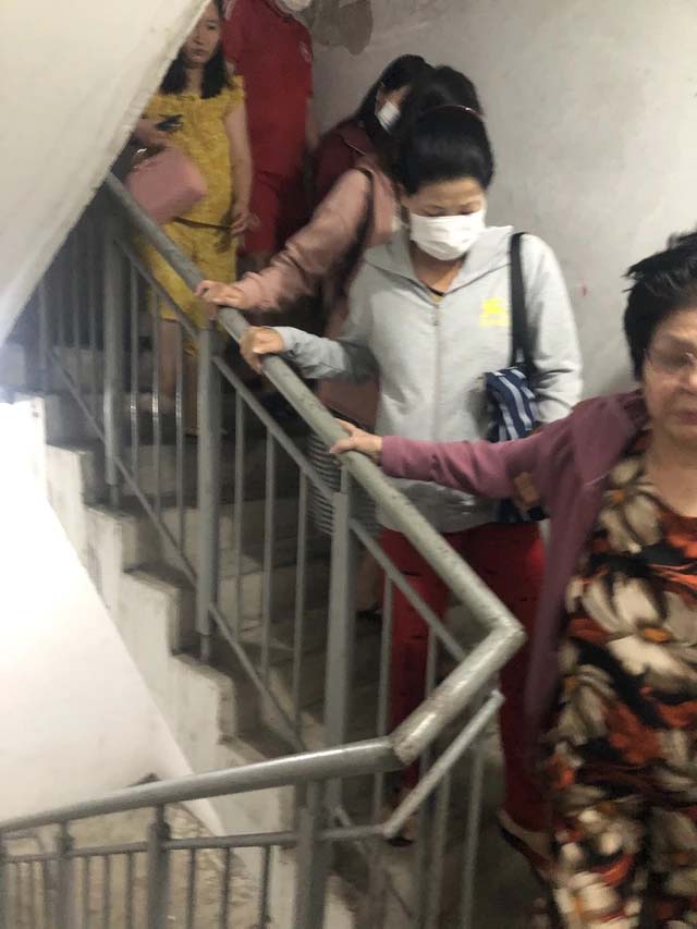 Cháy căn hộ chung cư, hàng ngàn người tháo chạy trong đêm-1