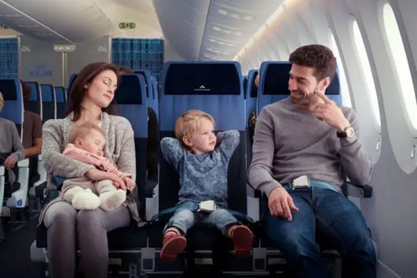 Đầu tư tiền tỷ cho con, nhiều cha mẹ tiến thoái lưỡng nan vì con nửa Tây nửa ta, gia đình không ai giao tiếp được-2