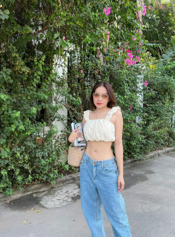 Khả Như bị đồng nghiệp bóc không có ai chơi chung-4