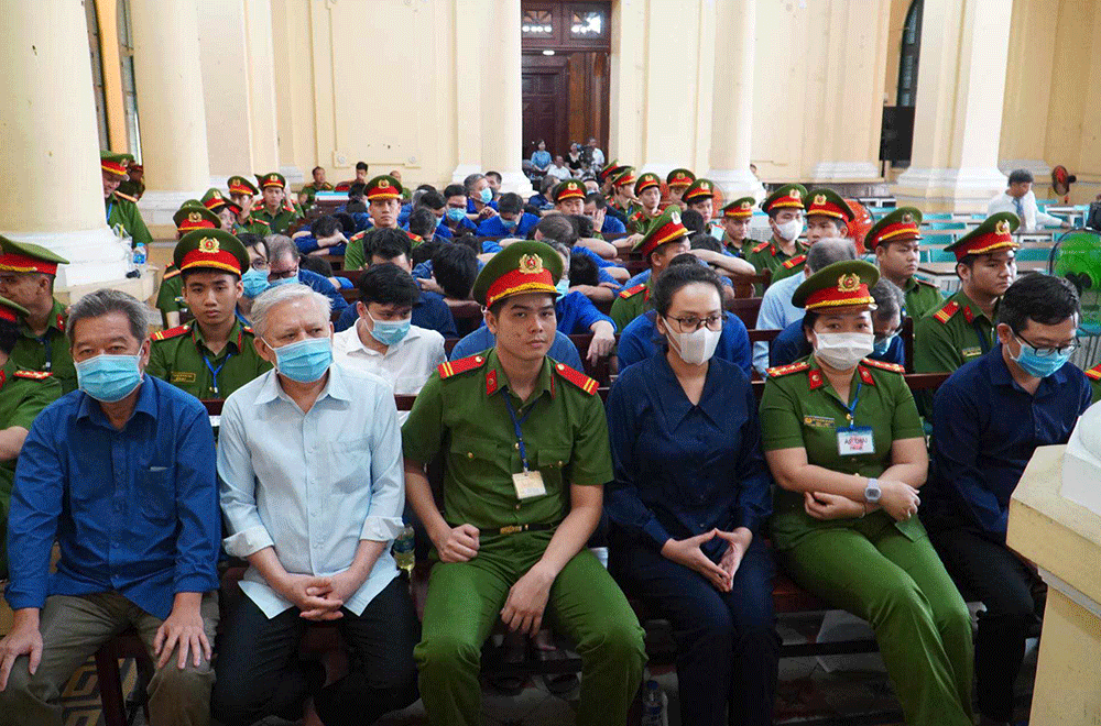 Bà Trương Mỹ Lan bật khóc nói lời sau cùng: Gia đình tôi tan nát-3