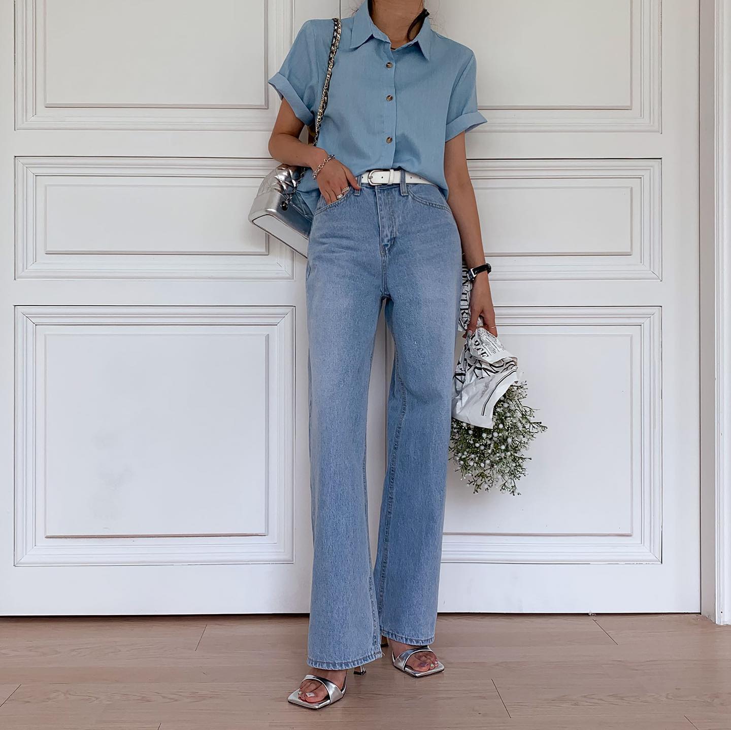 Mặc đẹp không khó với 10 cách phối áo sơ mi và quần ống rộng chuẩn sành điệu-10