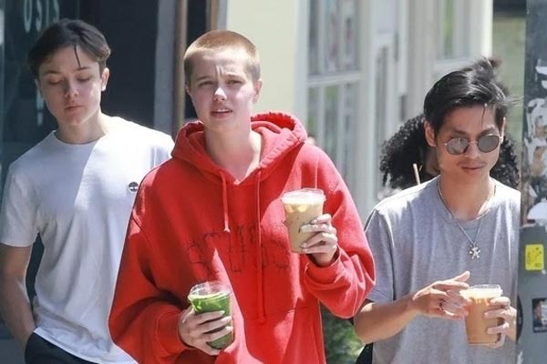 Tuổi 20 của Pax Thiên - cậu con nuôi gốc Việt khiến bố Brad Pitt suy sụp, em gái tuyên bố chống lại-8