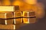 Giá vàng hôm nay 5/4/2024 đồng loạt rơi tự do, vàng SJC giảm gần nửa triệu đồng-2