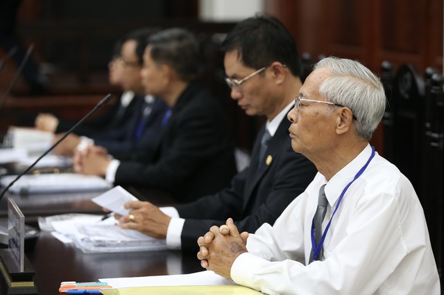 Hình ảnh bà Nguyễn Phương Hằng tại tòa sáng nay-6