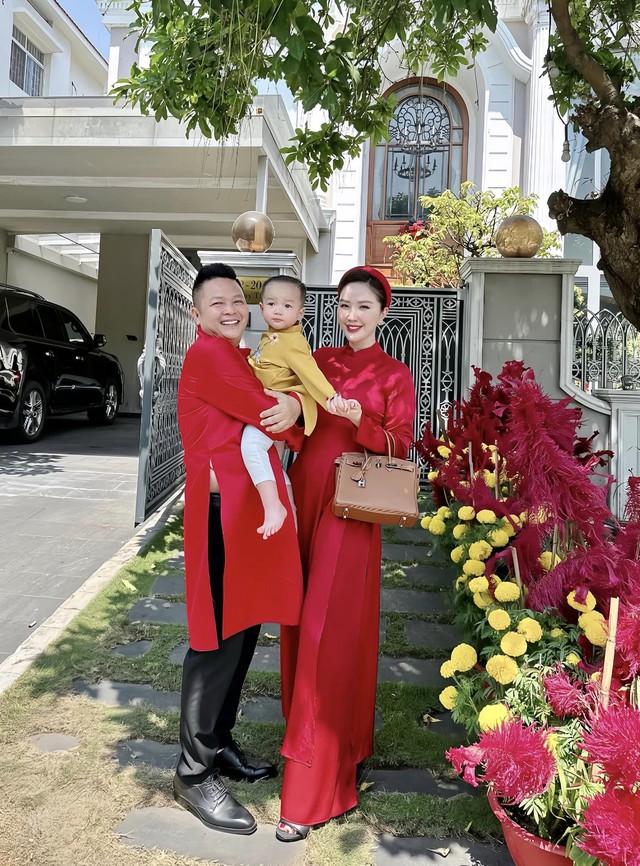 Nhan sắc gợi cảm tuổi U40 của công chúa showbiz Việt, lấy chồng đại gia hơn 10 tuổi, sống giàu sang-4