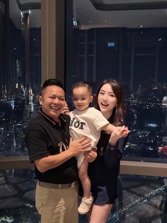 Nhan sắc gợi cảm tuổi U40 của công chúa showbiz Việt, lấy chồng đại gia hơn 10 tuổi, sống giàu sang-6