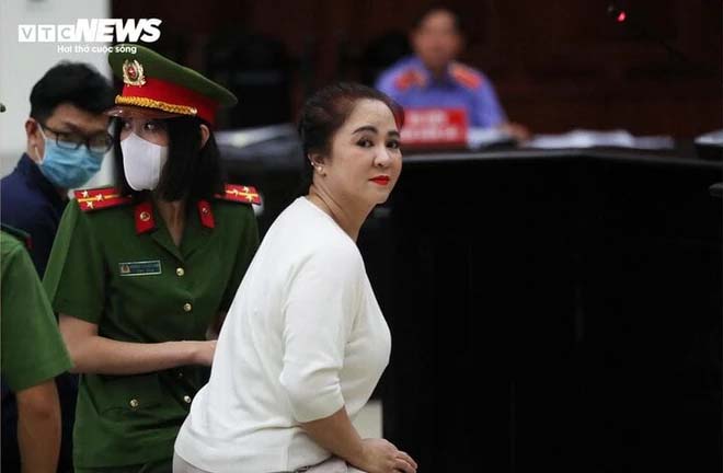 Bị cáo Nguyễn Phương Hằng: Sai lầm lớn nhất là không biết Luật An ninh mạng-1