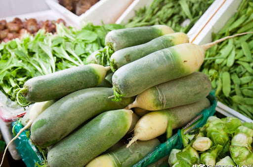 Đến giờ tôi mới biết giữa củ cải trắng và củ cải xanh có nhiều khác biệt như vậy, nắm được điều này bạn sẽ không bị thiệt khi mua-3