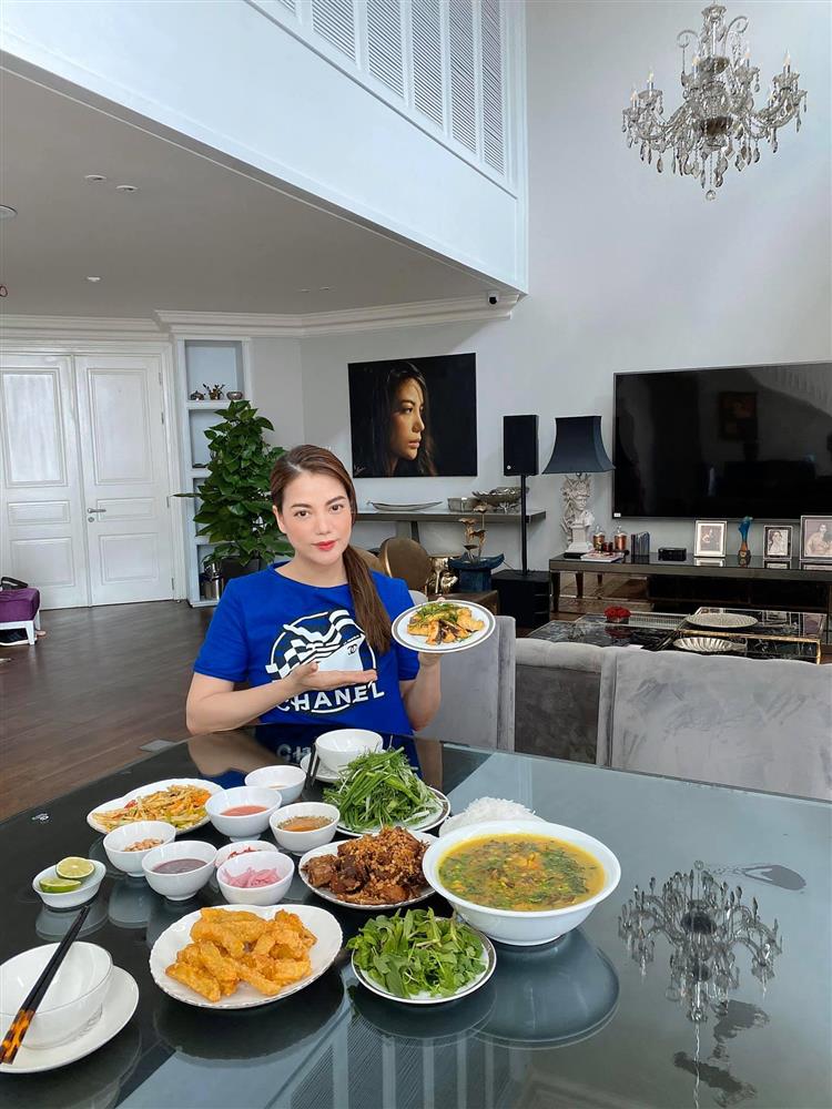 Penhouse 300m2 cực chất của chị đại đang dính lùm xùm vụ nợ hàng tỷ đồng và nghi vấn chia tay tình trẻ-22