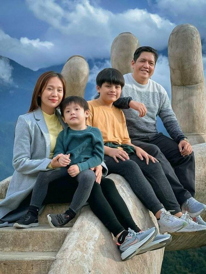 Nghệ sĩ nổi tiếng có con bị bệnh tâm lý: Người không còn nước mắt để khóc, người từng bị con đạp vào mặt-7