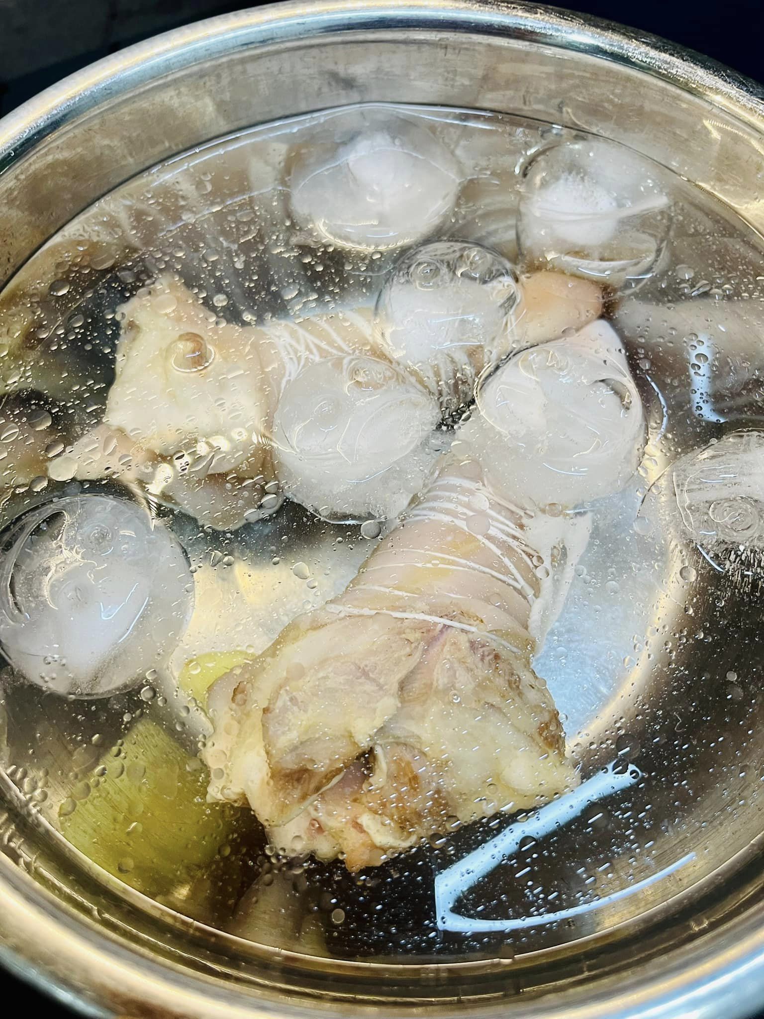 Bộ phận chứa đầy collagen của con heo, ăn nhiều đẹp da khỏe xương, ngâm mắm thơm giòn sần sật-5