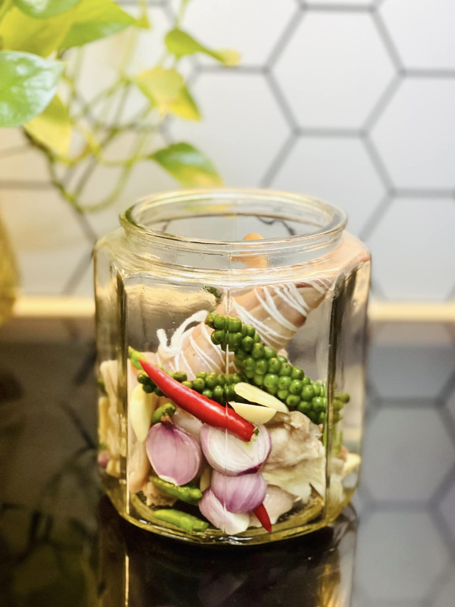 Bộ phận chứa đầy collagen của con heo, ăn nhiều đẹp da khỏe xương, ngâm mắm thơm giòn sần sật-7