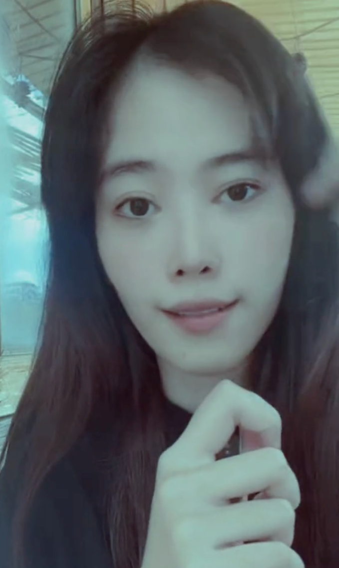 Nam Em đốp chát với khán giả khi bị chê hát dở tệ-1