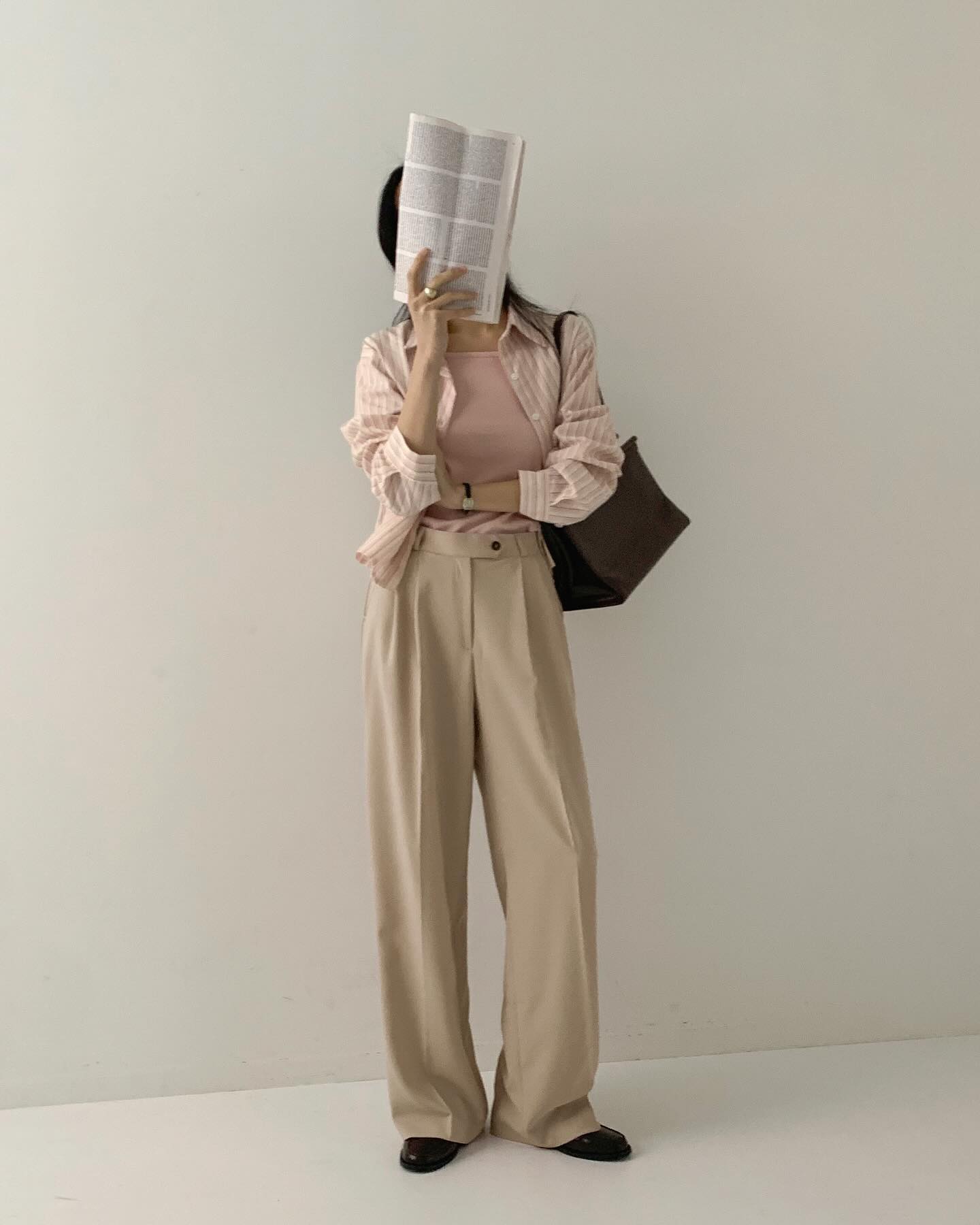 5 xu hướng quần âu hè 2024, chị em sắm ngay để phong cách công sở sành điệu hơn-2