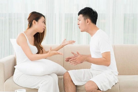Còn nợ tiền nhà nhưng chồng tôi vẫn nhất quyết đòi mua ô tô