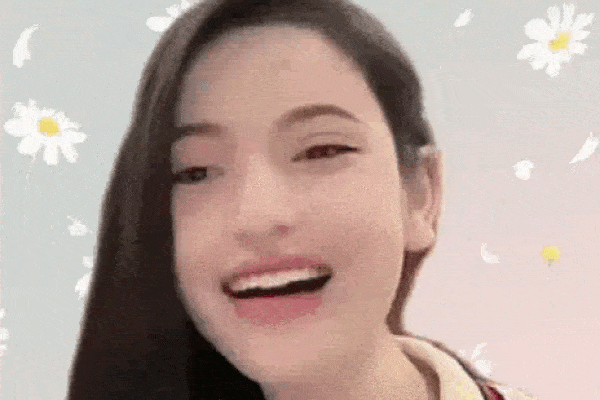 Quang Hải ghi bàn dành tặng vợ mới cưới, Chu Thanh Huyền từ ngờ vực đến cảm động rớt nước mắt vì một lý do-1