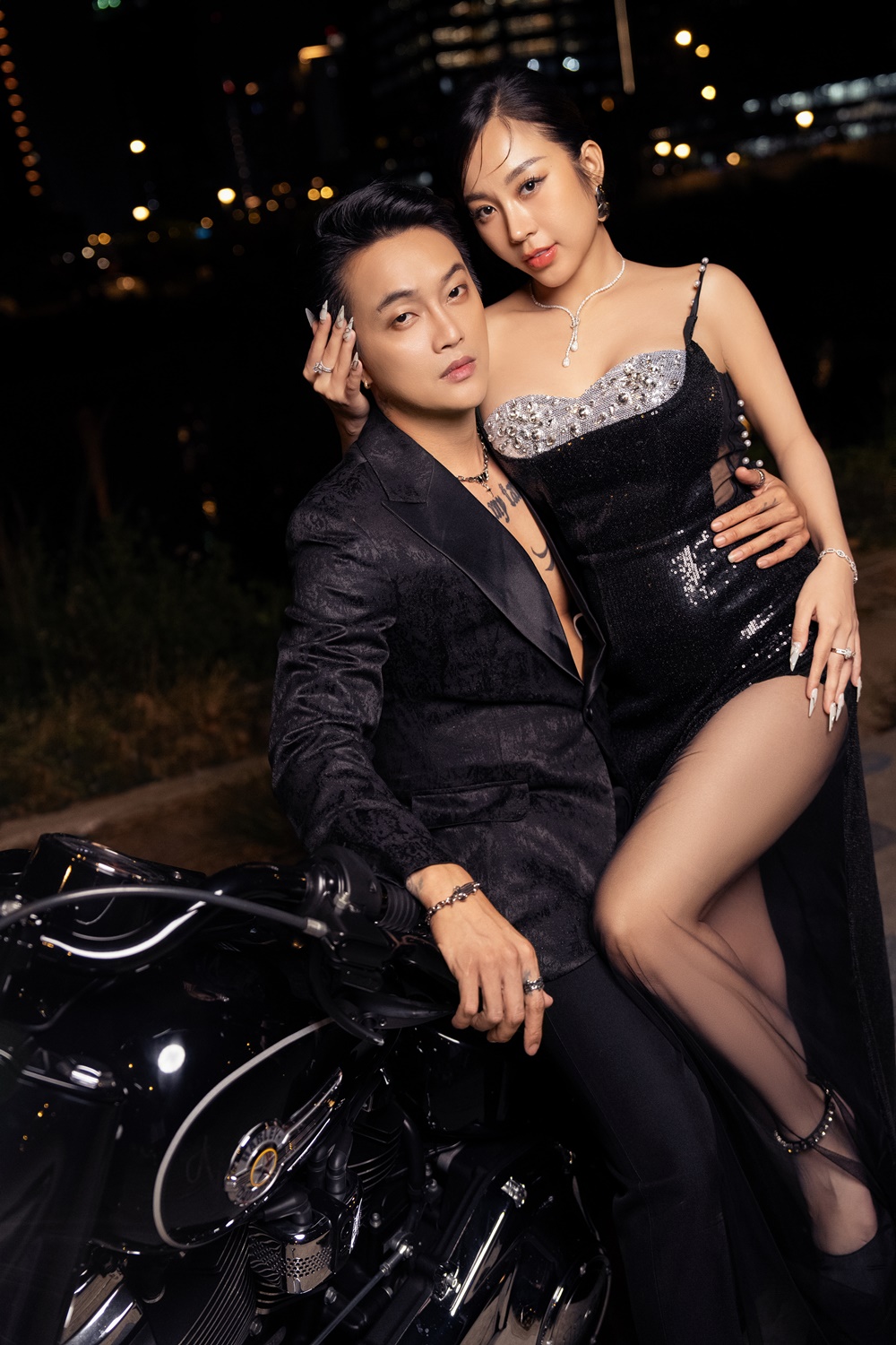 Trọn bộ ảnh cưới nóng bỏng mắt của TiTi (HKT) và bà xã DJ gợi cảm-1
