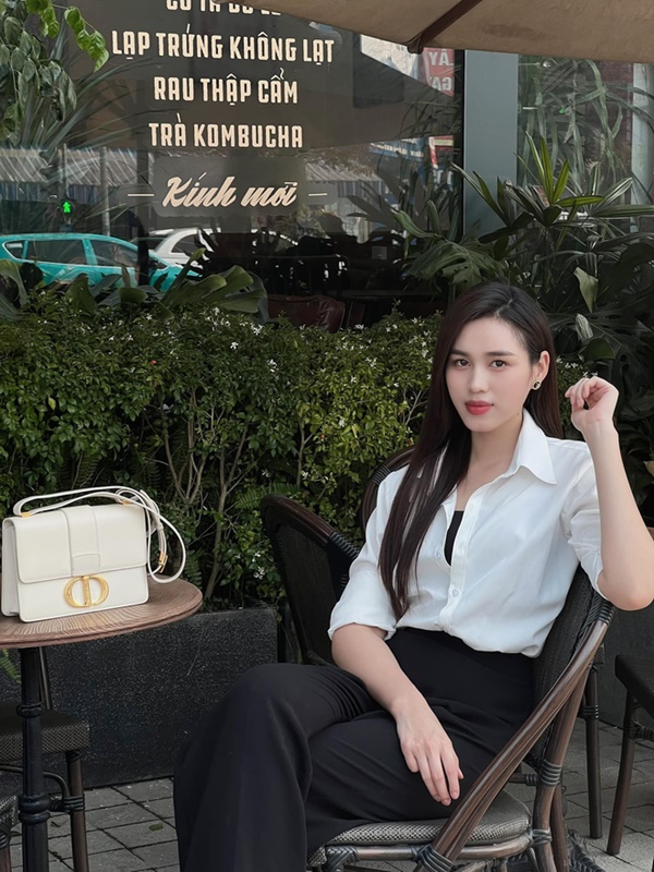 Hoa hậu Đỗ Hà dính thị phi khi bình luận vỏn vẹn 5 chữ vào bài đăng của chủ studio vụ drama 70 triệu với Quang Hải-2