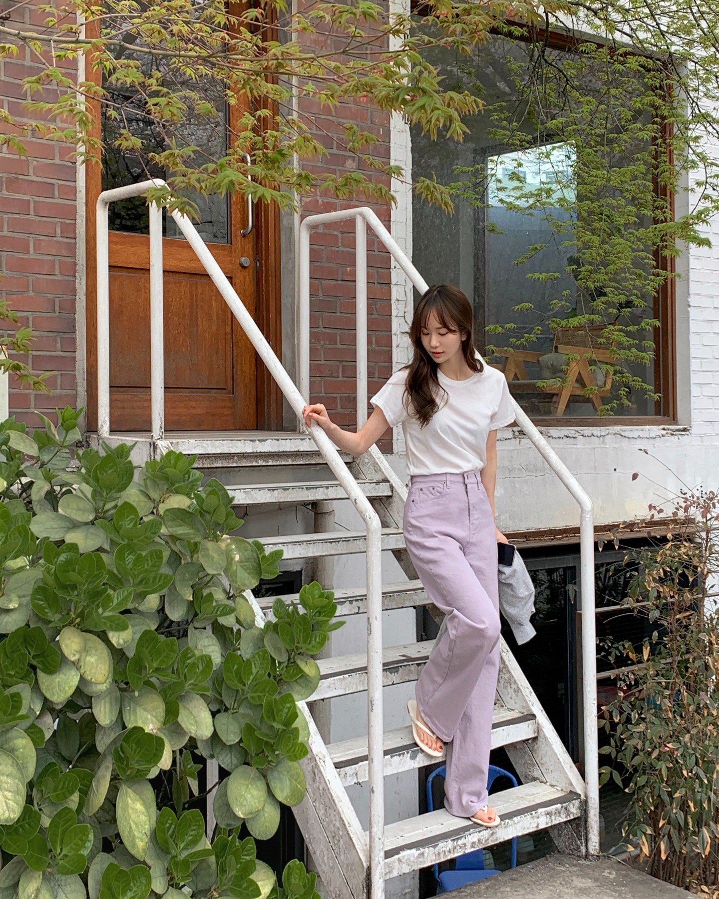 4 mẫu áo thanh lịch dành cho nàng thích phong cách tối giản-4