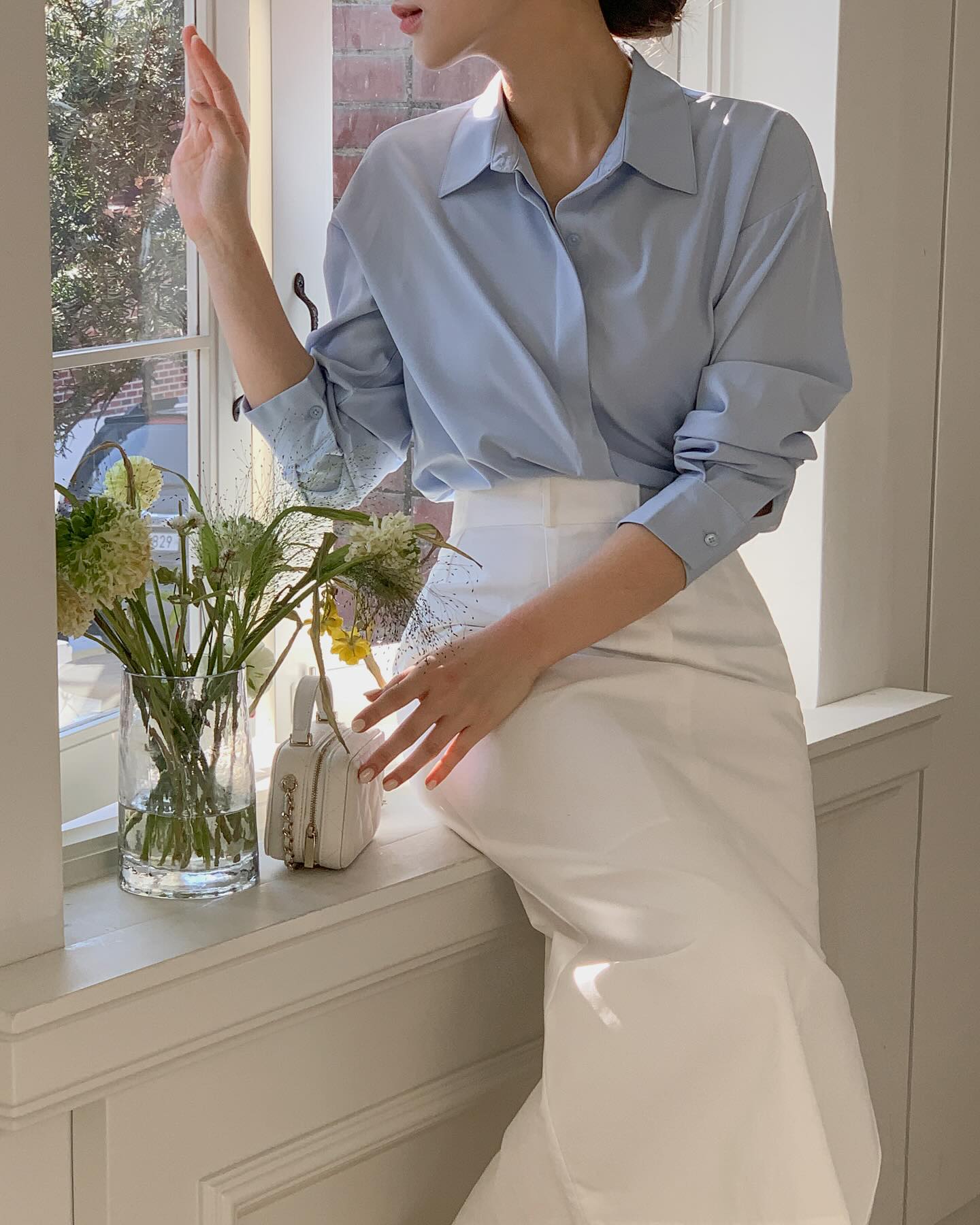 4 mẫu áo thanh lịch dành cho nàng thích phong cách tối giản-7