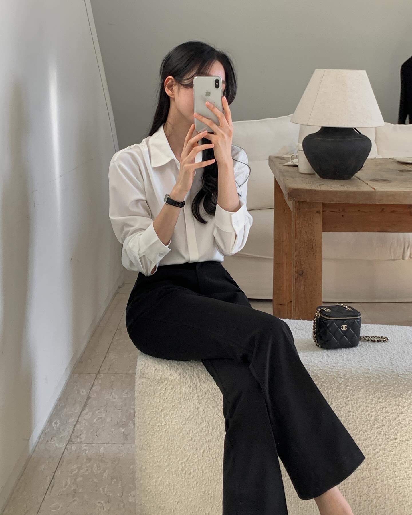 4 mẫu áo thanh lịch dành cho nàng thích phong cách tối giản-9