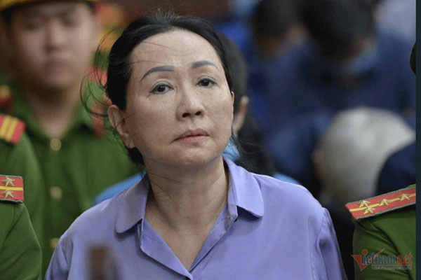 Những ‘cánh tay phải’ của bà Trương Mỹ Lan nghẹn lòng khi nói về gia đình-4