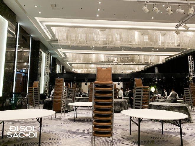 Hình ảnh đầu tiên ở đám cưới Quang Hải tại khách sạn 5 sao: 10.000 bông hoa rải khắp lối-5