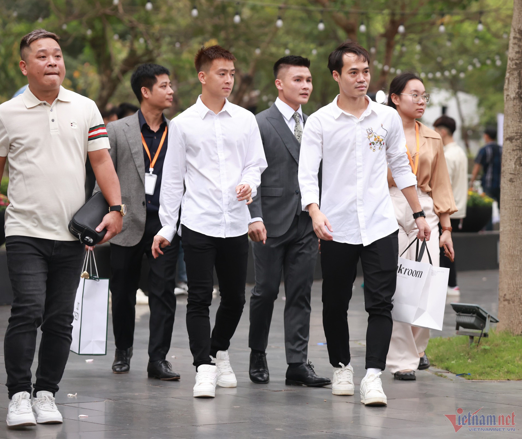 Quang Hải - Chu Thanh Huyền báo tin vui... săn Rồng thành công-1