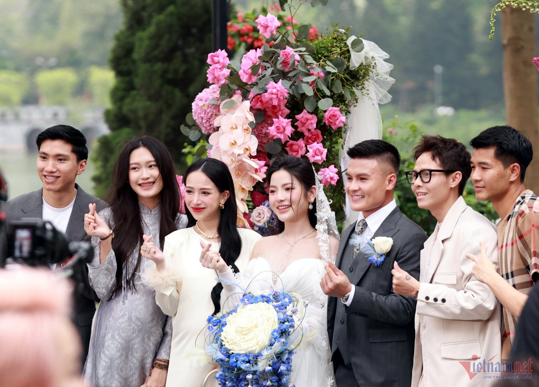 Quang Hải - Chu Thanh Huyền báo tin vui... săn Rồng thành công-3