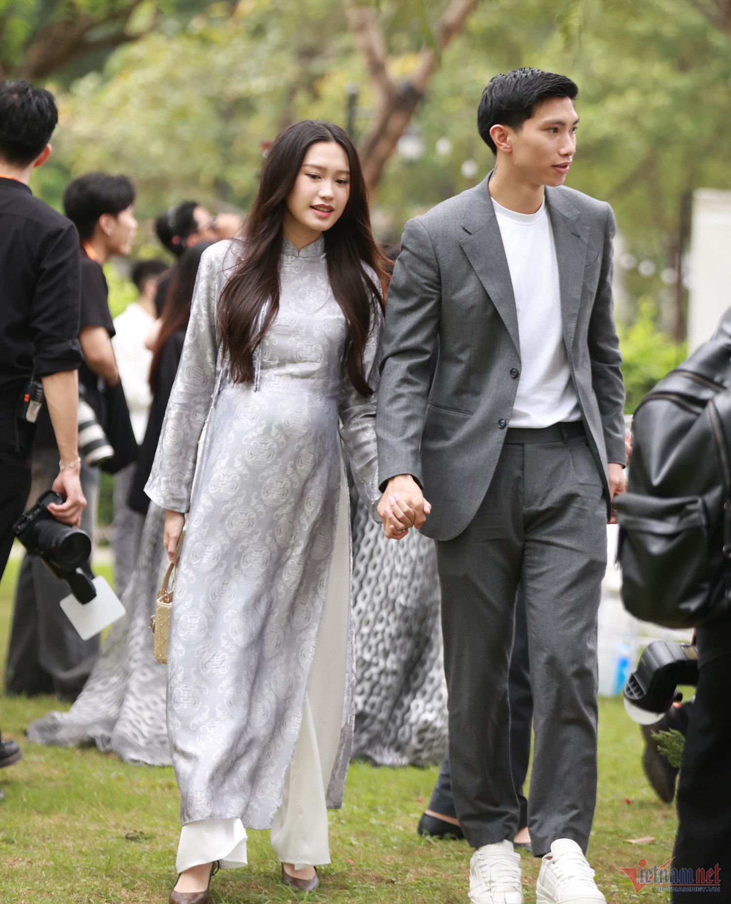 Quang Hải - Chu Thanh Huyền báo tin vui... săn Rồng thành công-2