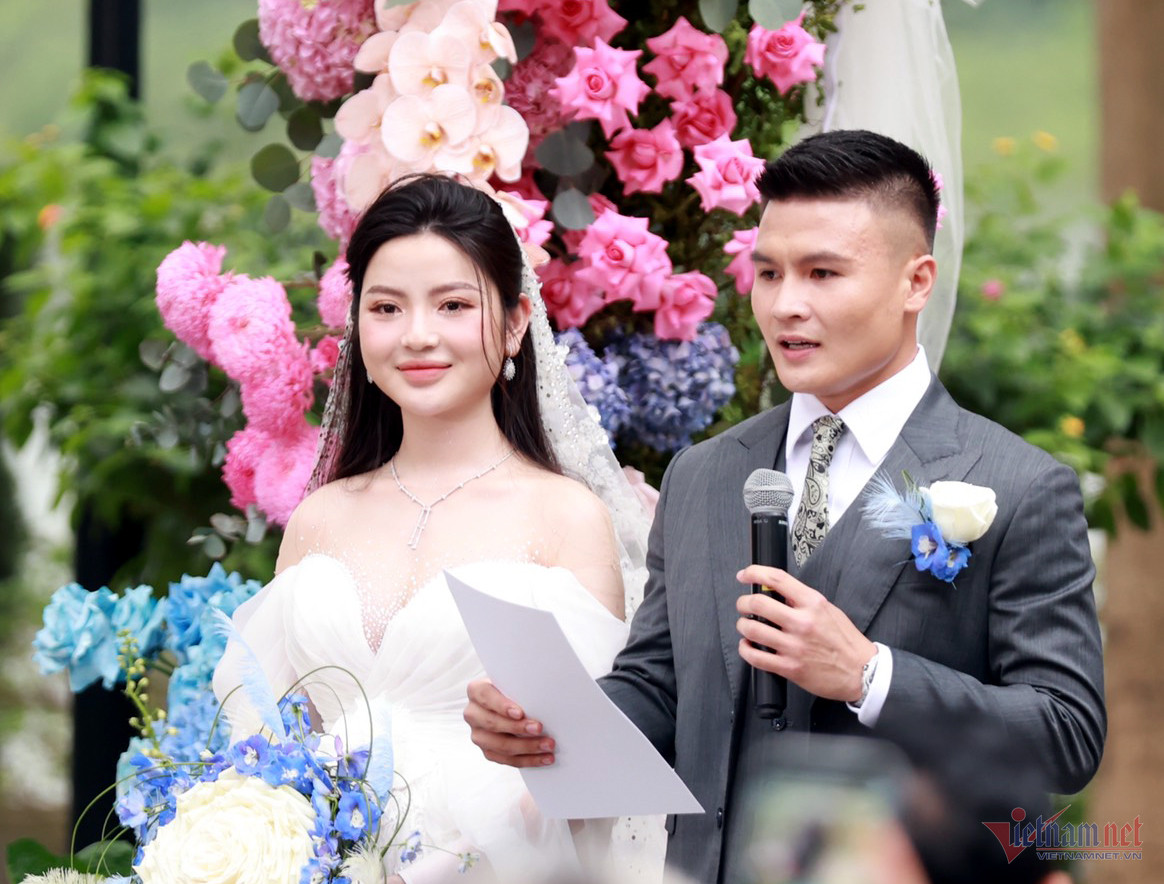 Quang Hải - Chu Thanh Huyền báo tin vui... săn Rồng thành công-8