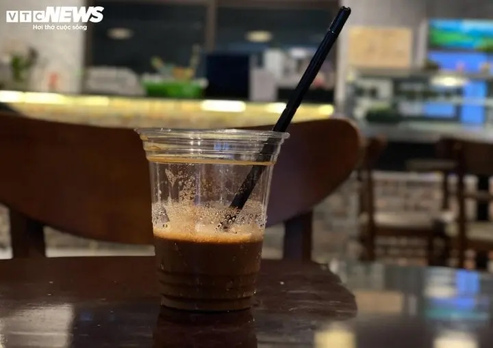 Chỉ được cấp nước buổi sáng, dân Hà Nội không dám tắm giặt, canh từng giờ bơm-4