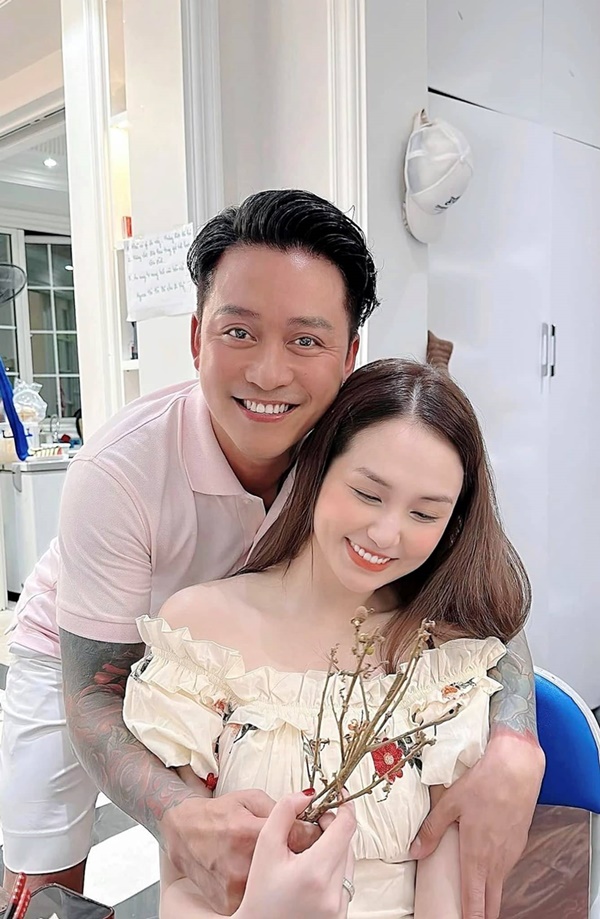 Hôn nhân 10 năm của Tuấn Hưng và Hương Baby-4