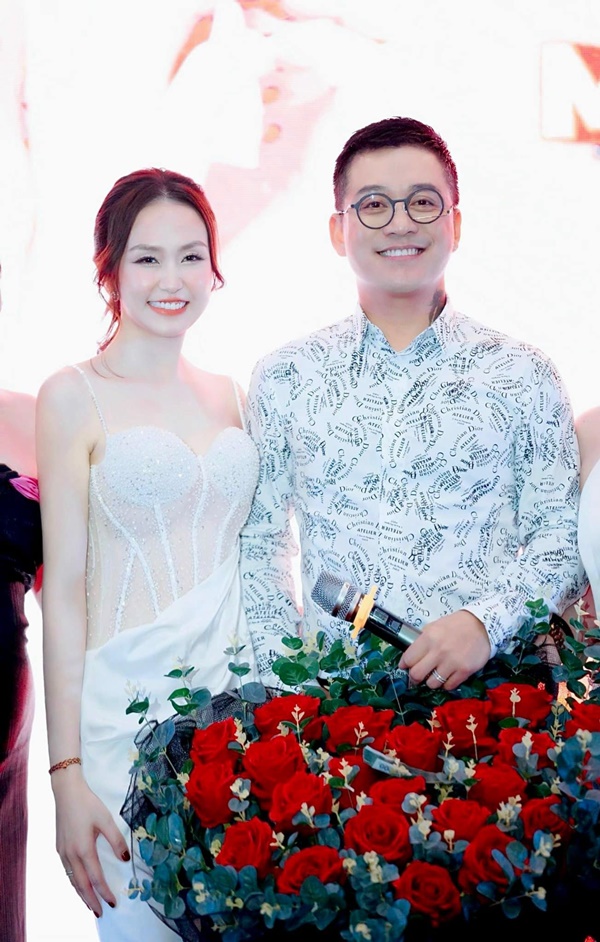 Hôn nhân 10 năm của Tuấn Hưng và Hương Baby-12