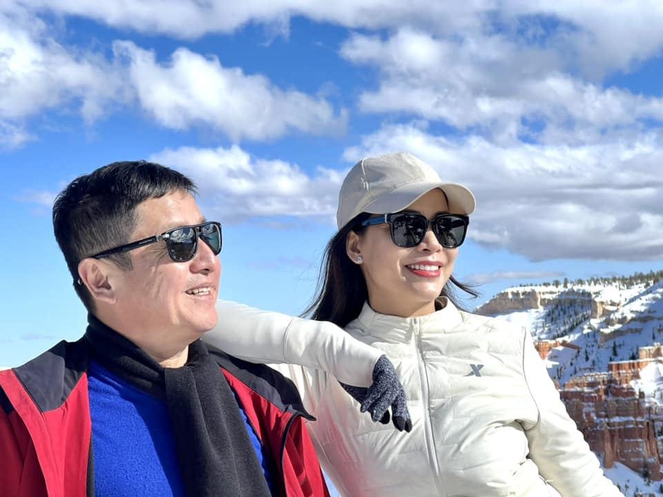 Táo giao thông Chí Trung tuổi U65: Ở bên bạn gái á hậu kém 17 tuổi, vẫn ghen tuông, yêu cuồng nhiệt-5