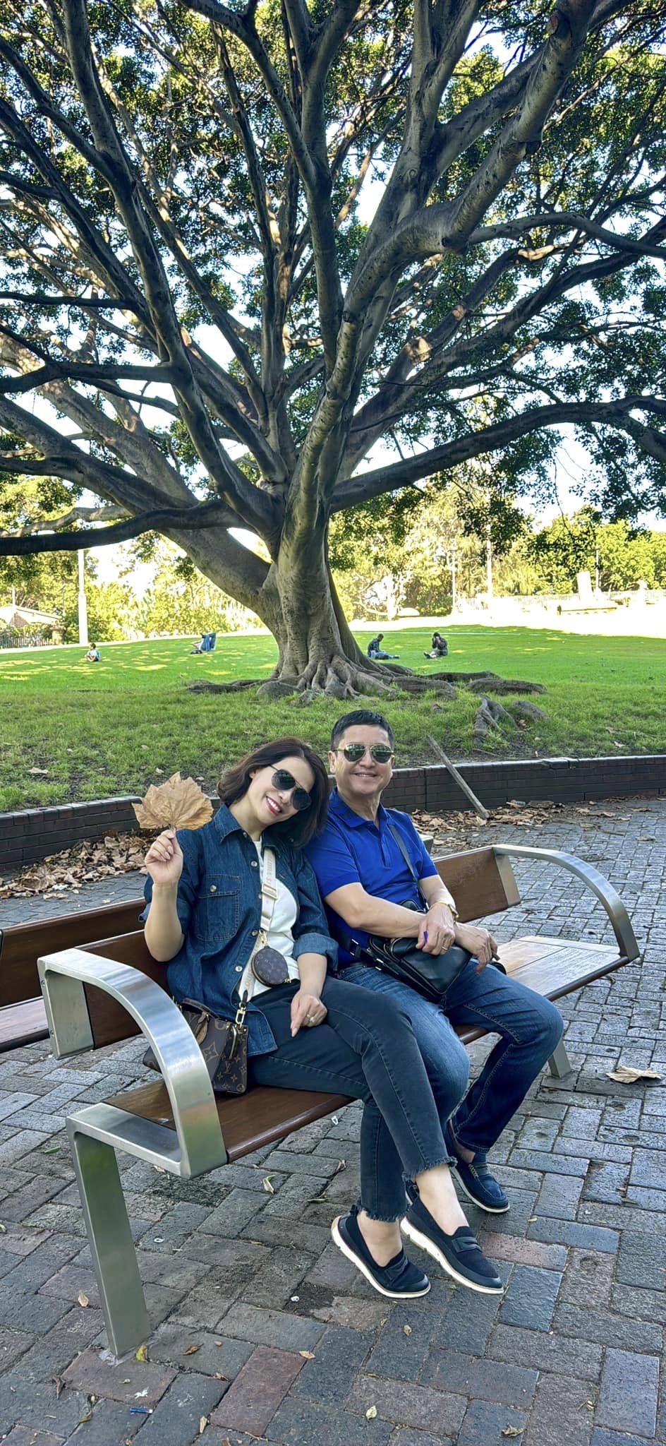 Táo giao thông Chí Trung tuổi U65: Ở bên bạn gái á hậu kém 17 tuổi, vẫn ghen tuông, yêu cuồng nhiệt-3