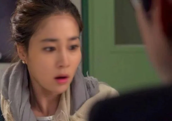 Lần đầu đến nhà bạn trai chơi, nhìn thấy người giúp việc, tôi hoảng hốt bỏ của chạy lấy người-1