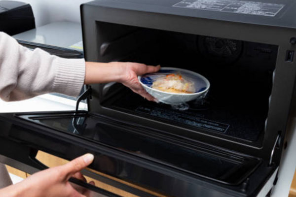 Sử dụng giấy bạc trong nồi chiên không dầu có an toàn không?-3