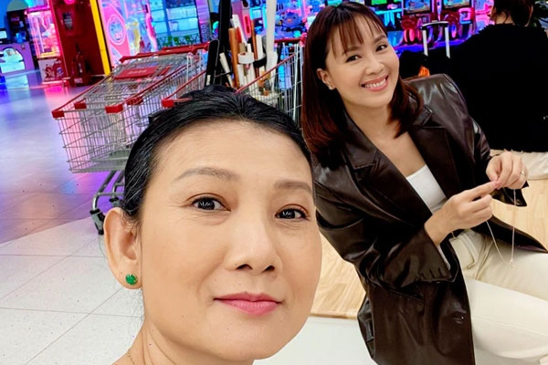 Mê cái cách khán giả bảo vệ Hồng Diễm khi bị chê già!-5