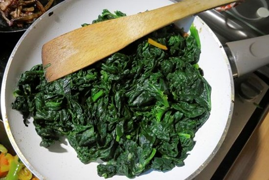 Thường xuyên đun lại 5 loại thực phẩm này tương đương với tự sát mỗi ngày